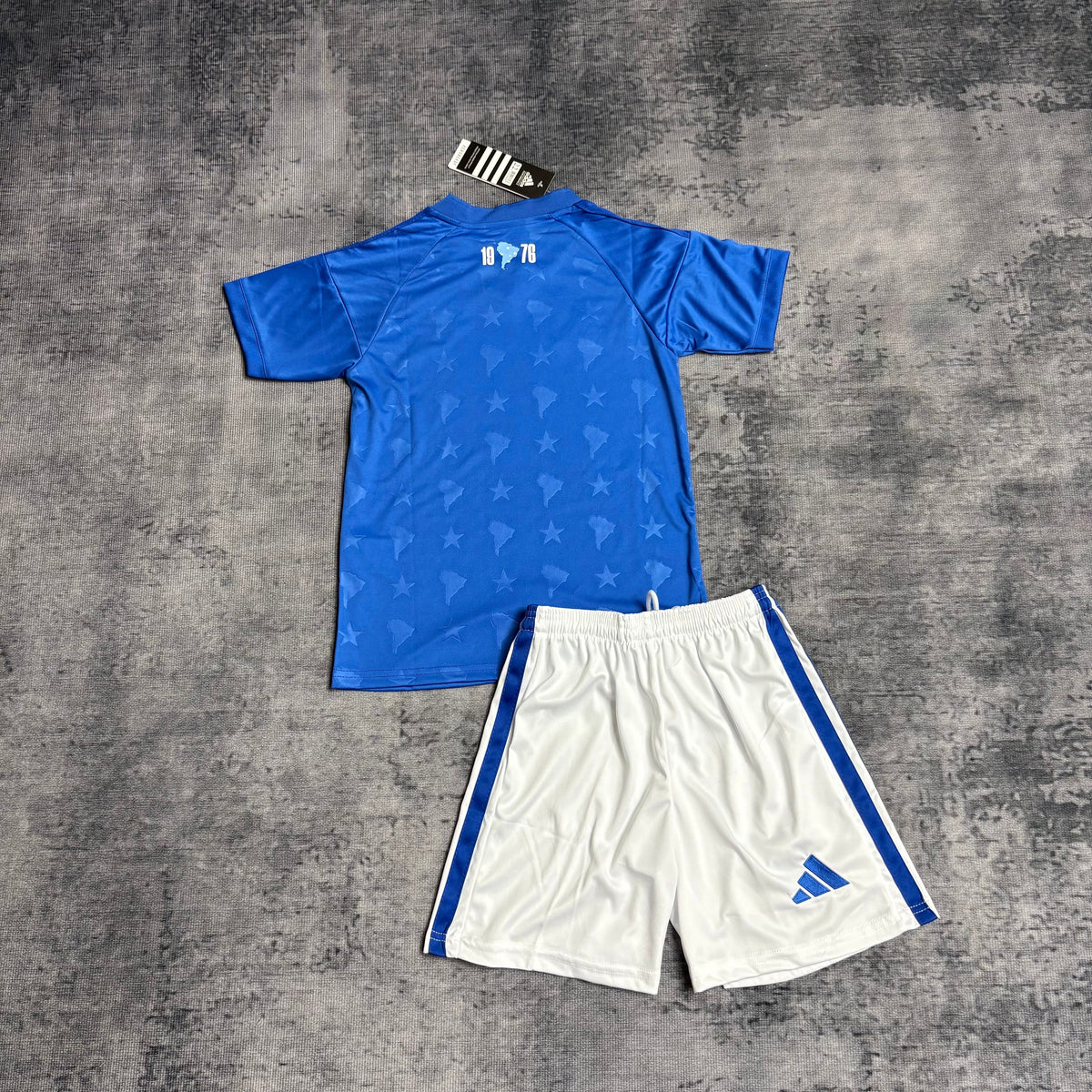 Home 26/27 Kids Shirt Kit