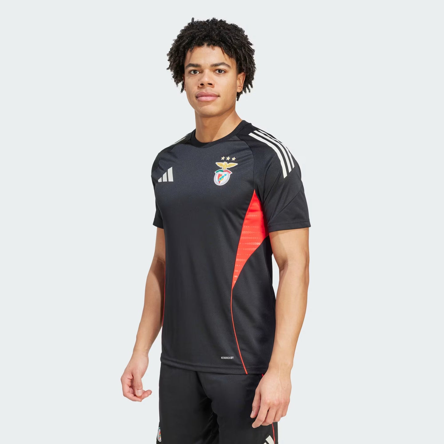 Camisola Benfica Treino Preta 2025/26 - ÚLTIMAS UNIDADES! 🔥🦅