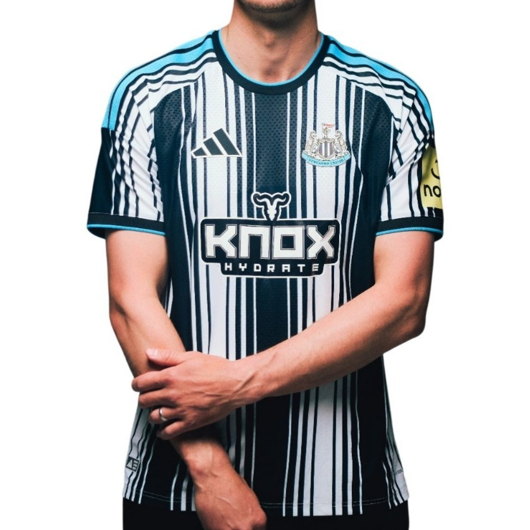 CAMISOLA NEWCASTLE UNITED PRINCIPAL 26/27 AUTHENTIC