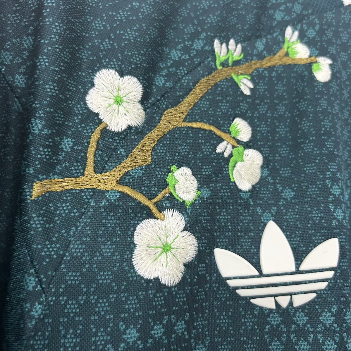 Camisola Bordada Alternativa 26/27 Versão Jogador