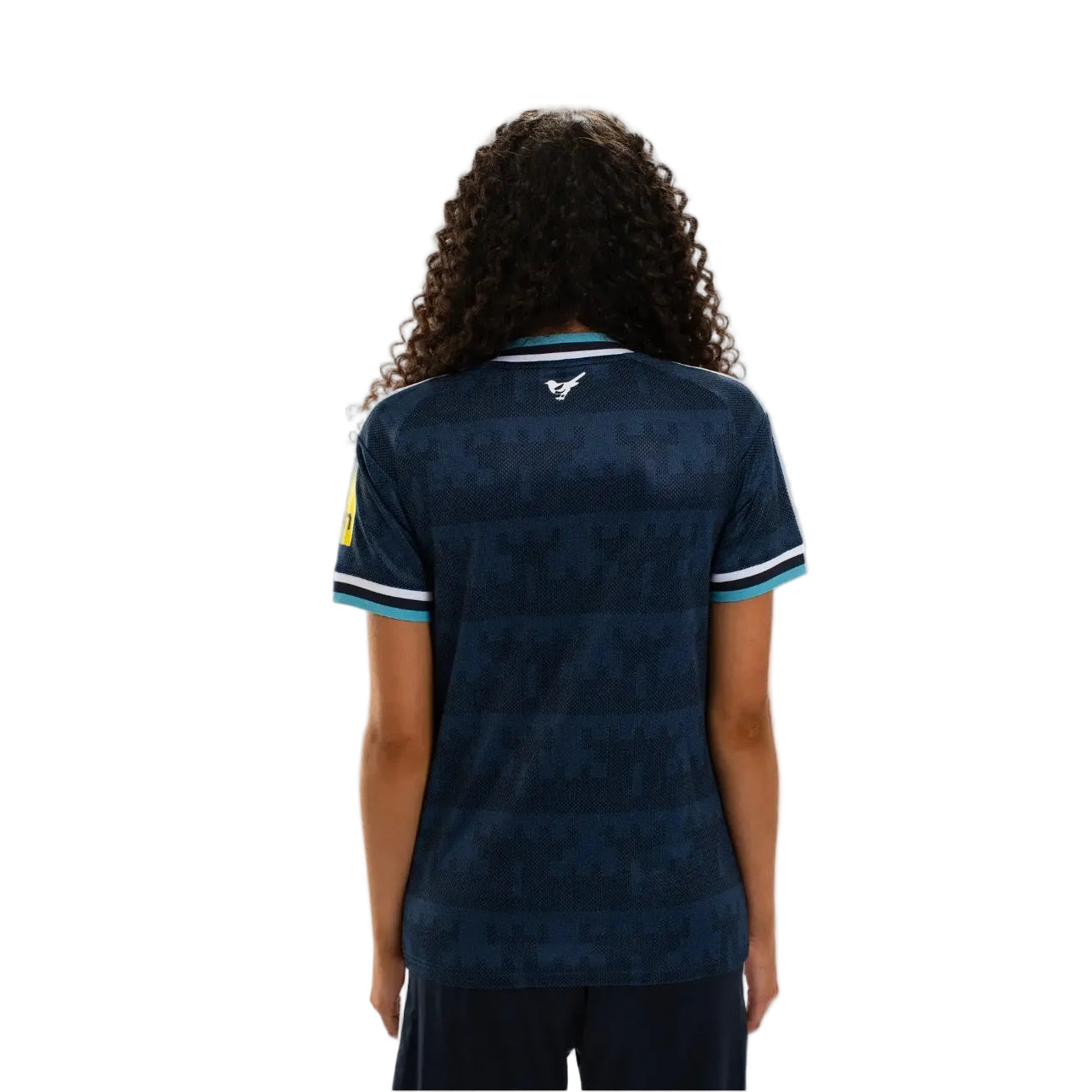 CAMISOLA FEMININA NEWCASTLE ALTERNATIVA 2026/27
