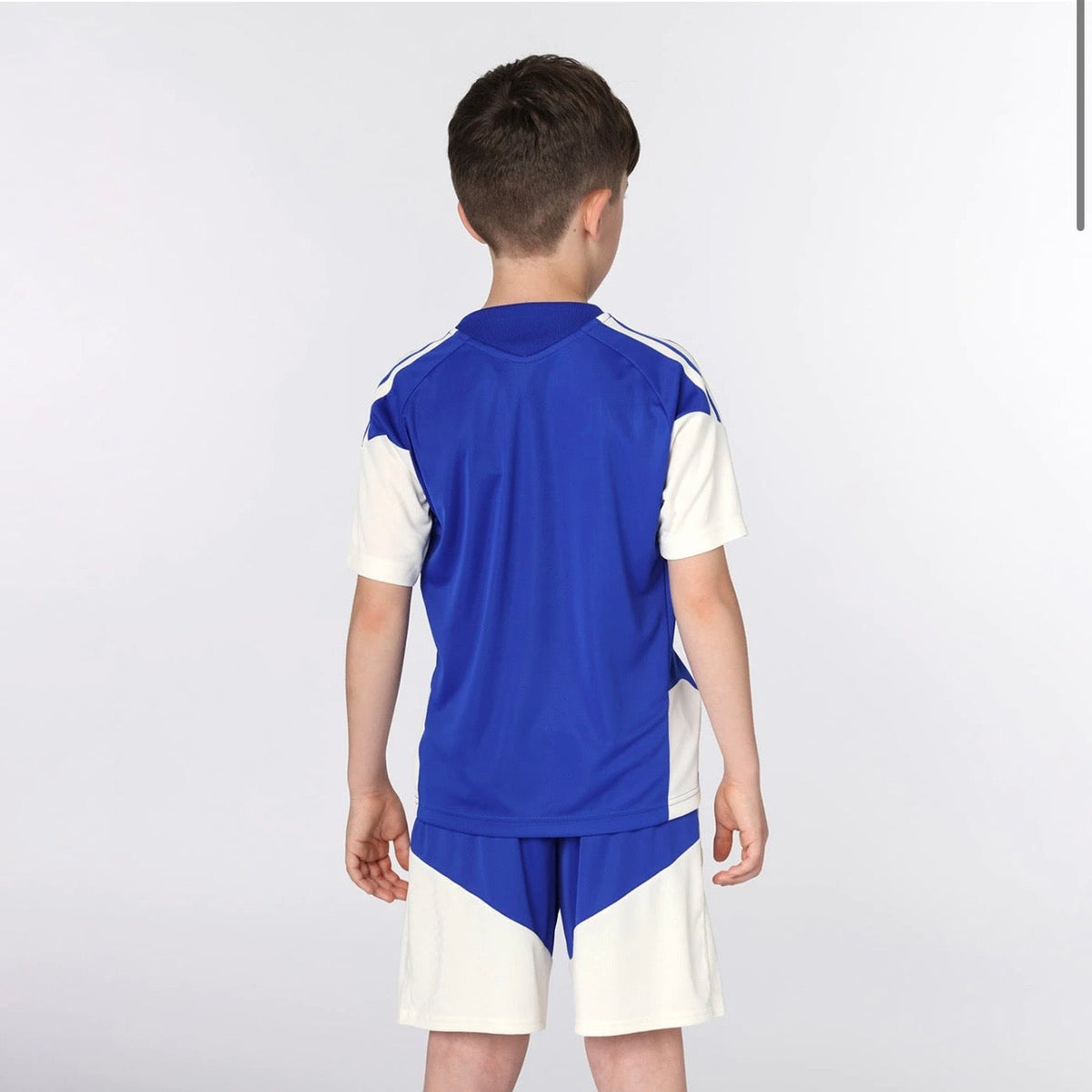 KIT DE CRIANÇA JUVENTUS TREINO 2026/27