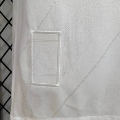 Retro Home 2017/18 Shirt