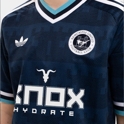 CONJUNTO INFANTIL NEWCASTLE UNITED ALTERNATIVO 2026/27