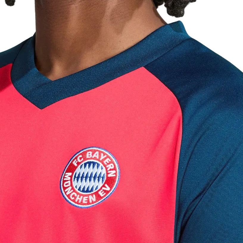 CAMISOLA BAYERN DE MUNIQUE PRÉ JOGO 2026/27