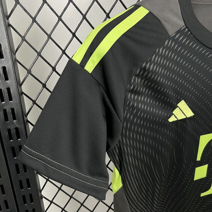 Goalkeeper 2 25/26 Kids Shirt Kit