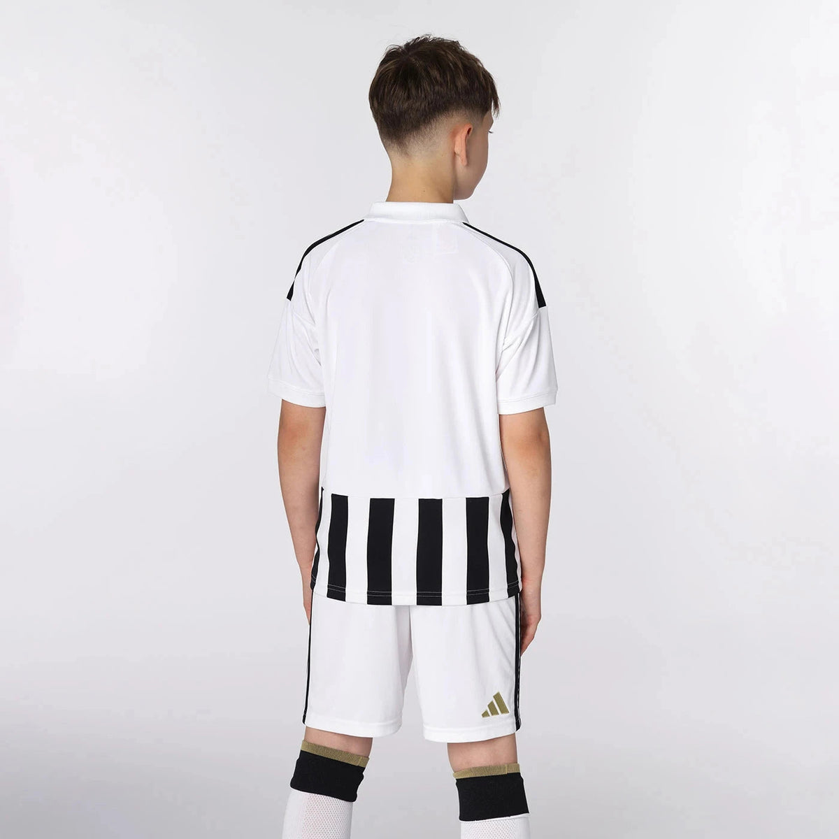 Home 26/27 Kids Shirt Kit