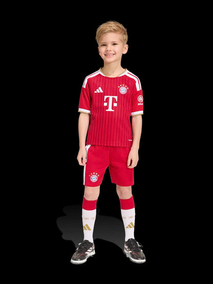 CONJUNTO INFANTIL BAYERN DE MUNIQUE PRINCIPAL 2026/27