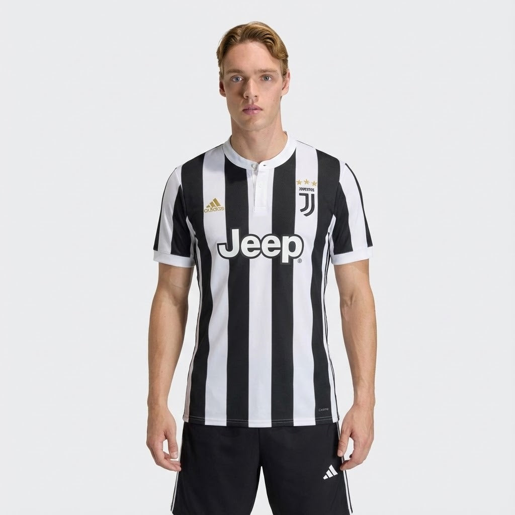 Camisola Retrô Juventus 2017/18 I