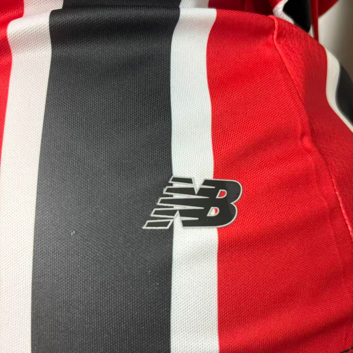 SÃO PAULO FC MULHER ALTERNATIVO TRICOLOR 2026/27
