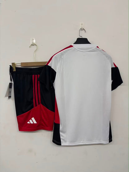 Training 26/27 Men’s Shirt Kit