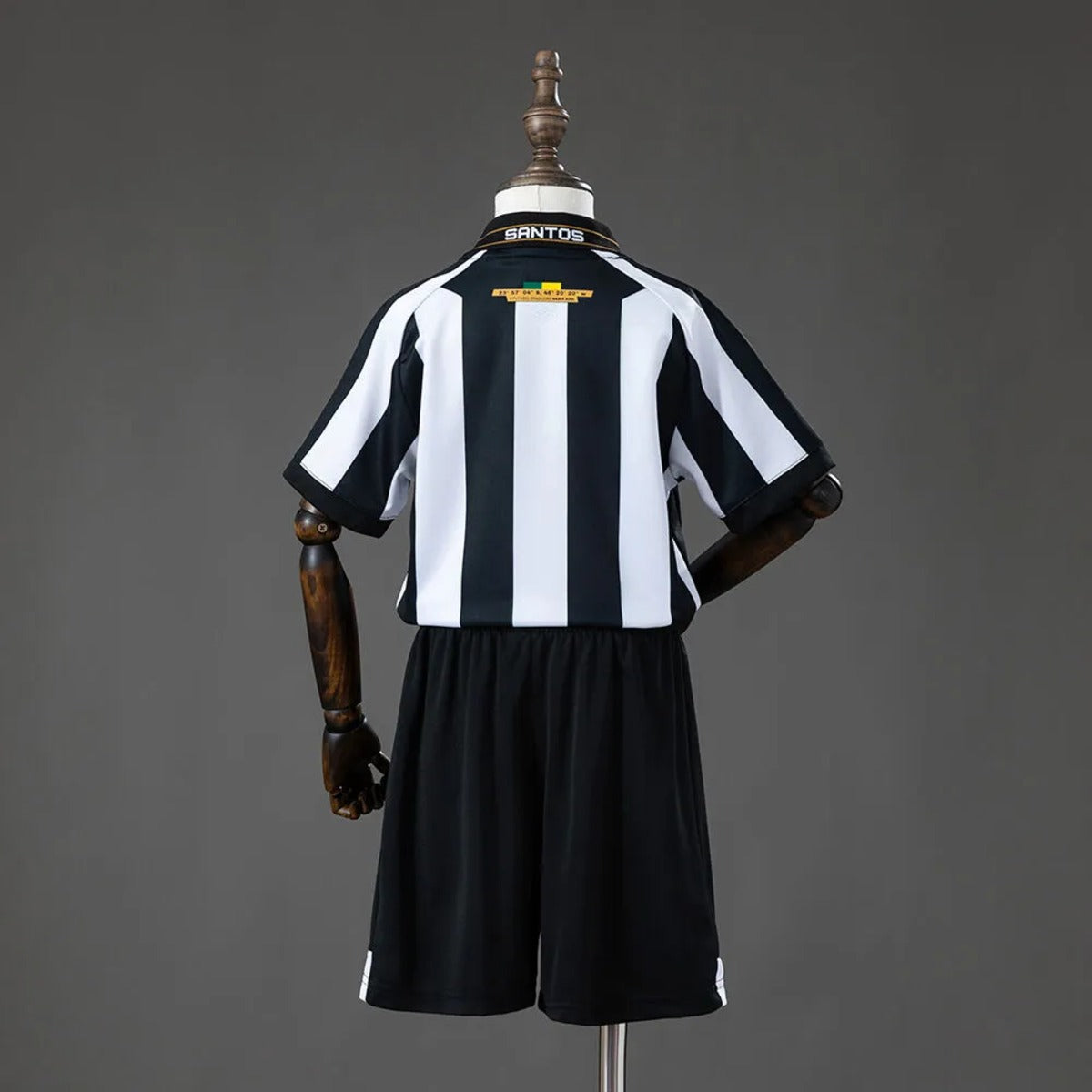 KIT DE CRIANÇA SANTOS ALTERNATIVO 2026/27