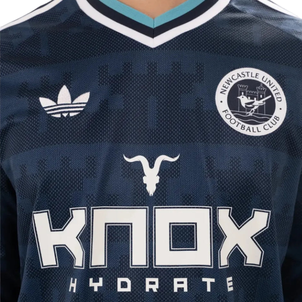 CAMISOLA NEWCASTLE ALTERNATIVA 2026/27 - MANGA LONGA