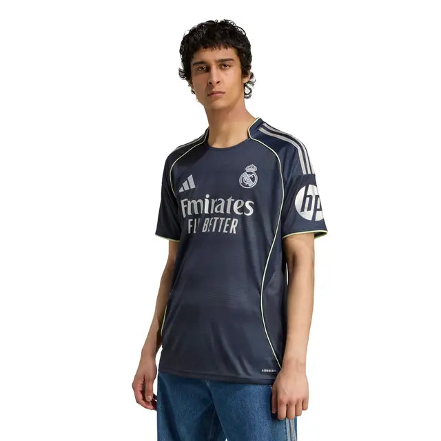 Camisola Real Madrid Alternativa 2025/26 - ÚLTIMAS UNIDADES! 🔥