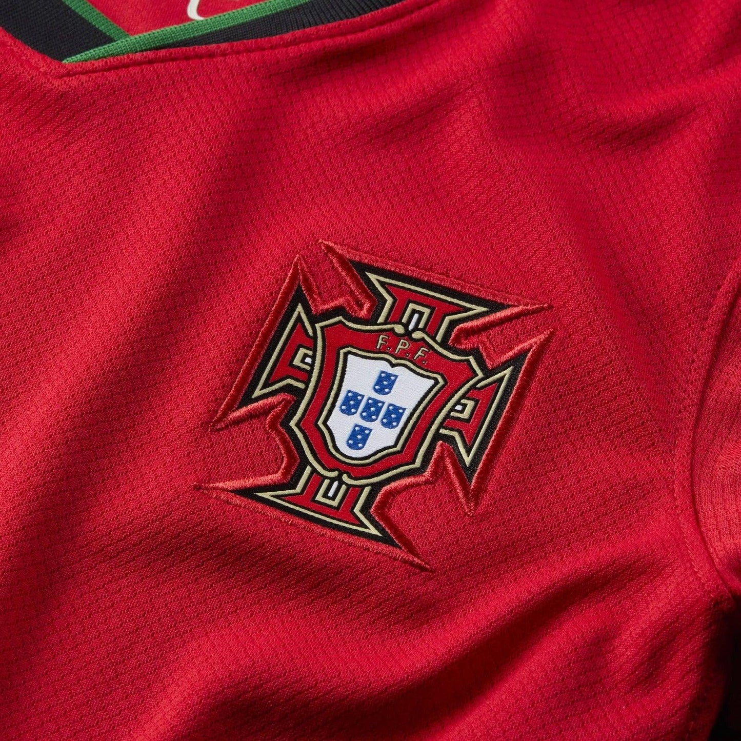 Camisola Feminina Portugal Principal 2024/25 - ÚLTIMAS UNIDADES! 🔥🇵🇹