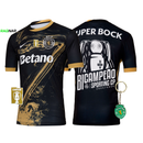 Camisola Sporting Terceiro “7” Ronaldo BICAMPEÃO 2024/25 - MODELO EXCLUSIVO! 🦁🏆