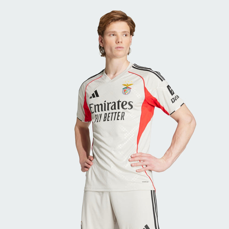 Camisola Benfica Alternativa Bege 2025/26 - ÚLTIMAS UNIDADES! 🔥🦅