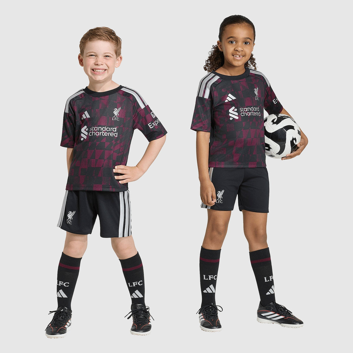 Kit Terceiro Equipamento 26/27 Criança