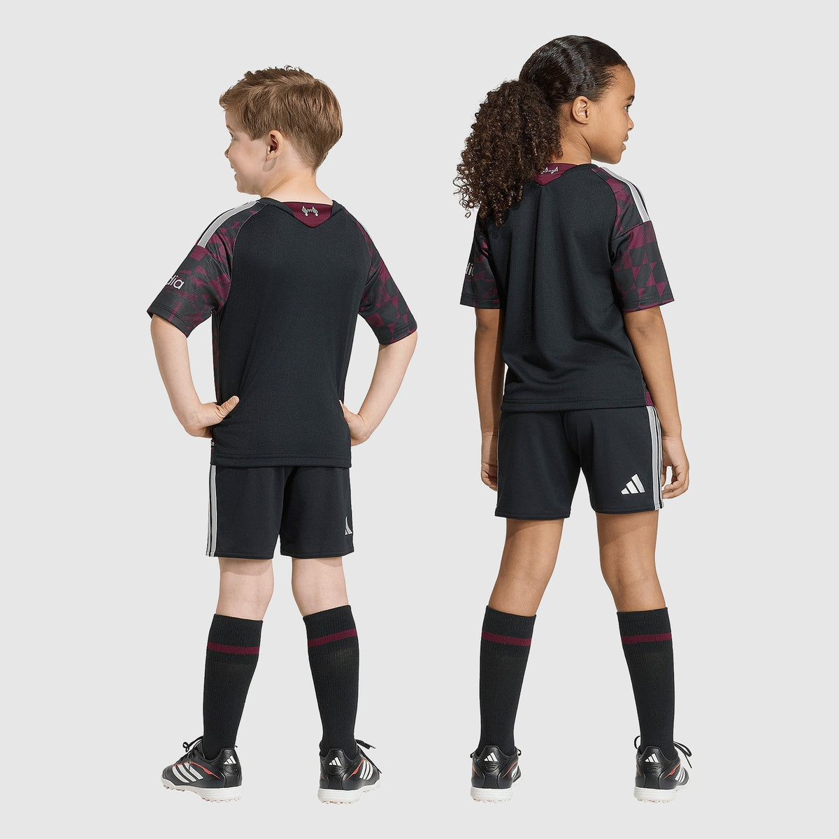 Kit Terceiro Equipamento 26/27 Criança